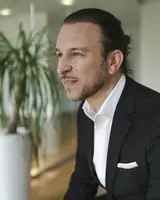 Foto von Dr. jur. Marcel Leeser