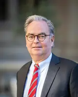 Foto von Dr. Walter Scheuerl